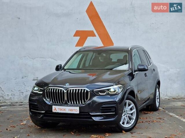 Серый БМВ Х5, объемом двигателя 2.99 л и пробегом 35 тыс. км за 74990 $, фото 7 на Automoto.ua