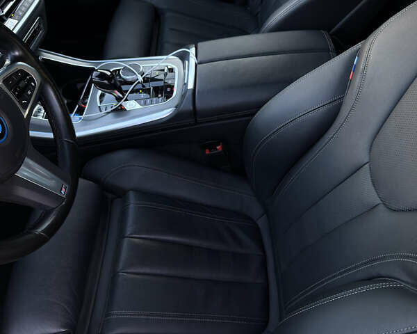 Серый БМВ Х5, объемом двигателя 3 л и пробегом 76 тыс. км за 66500 $, фото 6 на Automoto.ua