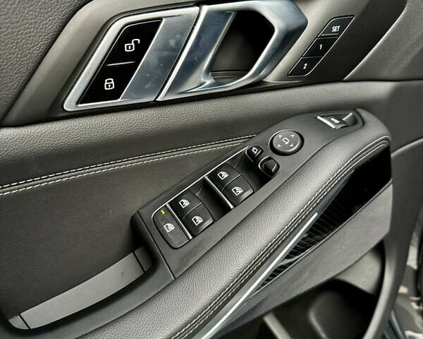 Сірий БМВ Х5, об'ємом двигуна 2.99 л та пробігом 38 тис. км за 89999 $, фото 16 на Automoto.ua