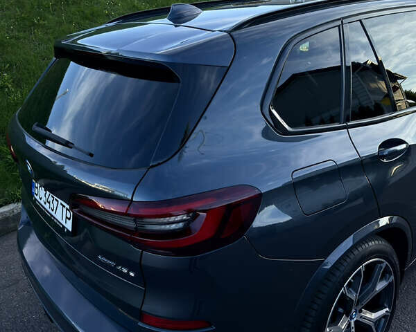 Серый БМВ Х5, объемом двигателя 3 л и пробегом 74 тыс. км за 72500 $, фото 6 на Automoto.ua