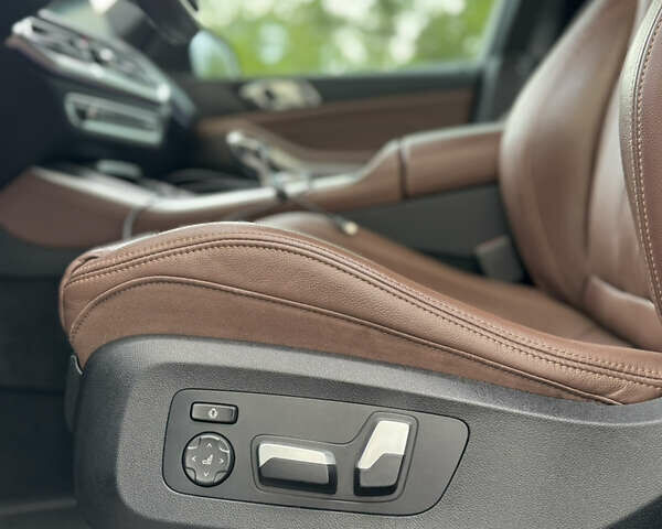 Серый БМВ Х5, объемом двигателя 3 л и пробегом 36 тыс. км за 67900 $, фото 32 на Automoto.ua