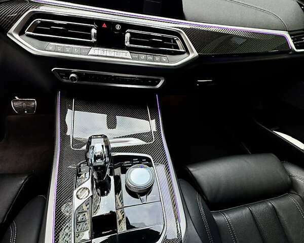 Сірий БМВ Х5, об'ємом двигуна 2.99 л та пробігом 38 тис. км за 89999 $, фото 27 на Automoto.ua