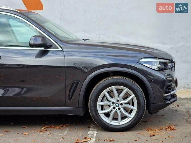 Серый БМВ Х5, объемом двигателя 2.99 л и пробегом 35 тыс. км за 74990 $, фото 21 на Automoto.ua