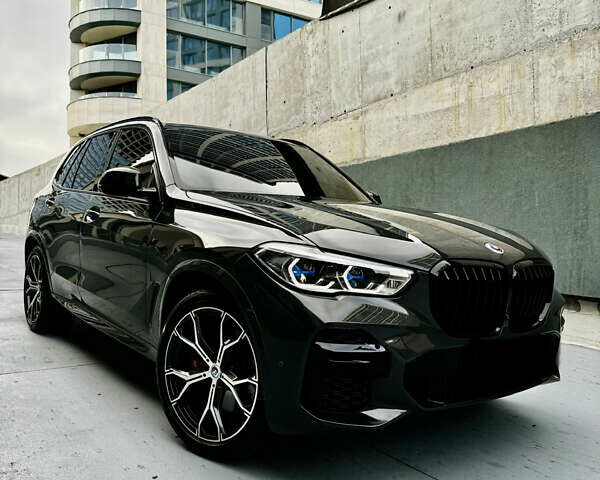 Сірий БМВ Х5, об'ємом двигуна 2.99 л та пробігом 38 тис. км за 89999 $, фото 4 на Automoto.ua