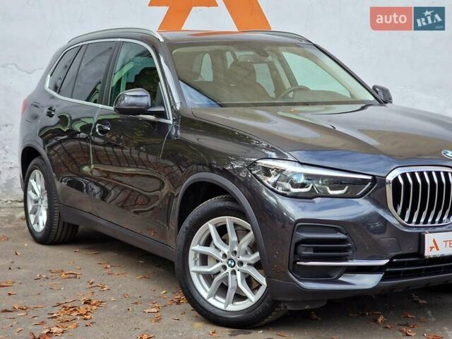 Серый БМВ Х5, объемом двигателя 2.99 л и пробегом 35 тыс. км за 74990 $, фото 18 на Automoto.ua