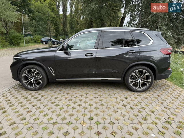 Серый БМВ Х5, объемом двигателя 3 л и пробегом 37 тыс. км за 62000 $, фото 3 на Automoto.ua