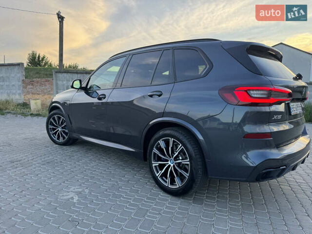 Серый БМВ Х5, объемом двигателя 3 л и пробегом 31 тыс. км за 79000 $, фото 7 на Automoto.ua