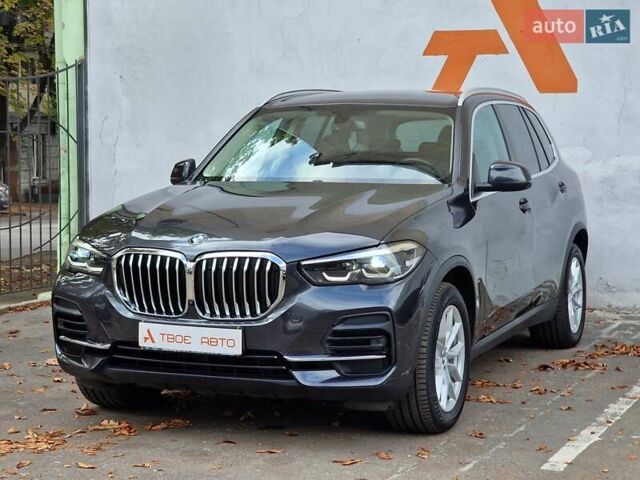 Серый БМВ Х5, объемом двигателя 2.99 л и пробегом 35 тыс. км за 74990 $, фото 5 на Automoto.ua