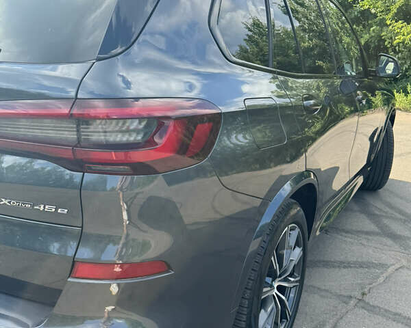 Серый БМВ Х5, объемом двигателя 3 л и пробегом 31 тыс. км за 79000 $, фото 4 на Automoto.ua