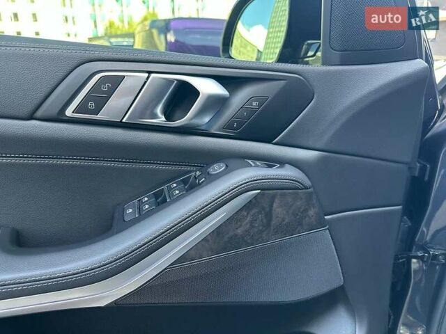 Серый БМВ Х5, объемом двигателя 2.99 л и пробегом 40 тыс. км за 80500 $, фото 9 на Automoto.ua