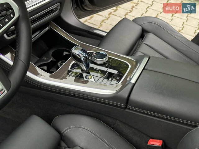 Серый БМВ Х5, объемом двигателя 3 л и пробегом 67 тыс. км за 62700 $, фото 45 на Automoto.ua