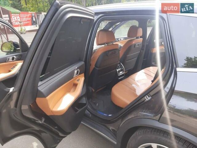 Серый БМВ Х5, объемом двигателя 4 л и пробегом 20 тыс. км за 61300 $, фото 8 на Automoto.ua