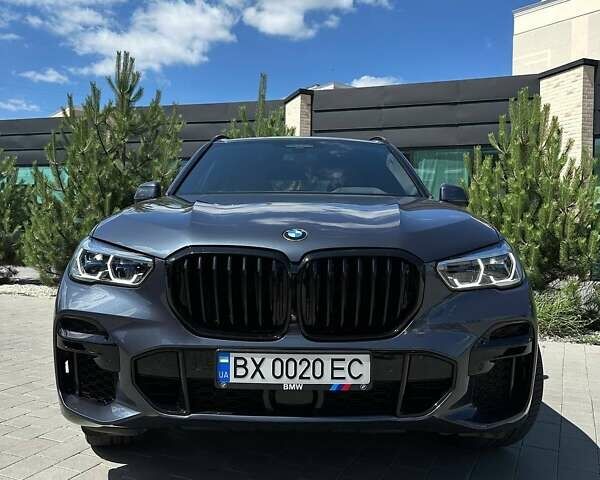 Серый БМВ Х5, объемом двигателя 4.39 л и пробегом 28 тыс. км за 75900 $, фото 3 на Automoto.ua