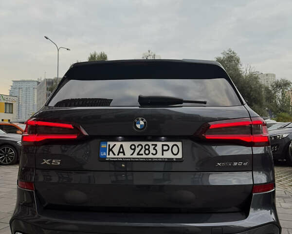 Серый БМВ Х5, объемом двигателя 2.99 л и пробегом 38 тыс. км за 87000 $, фото 13 на Automoto.ua