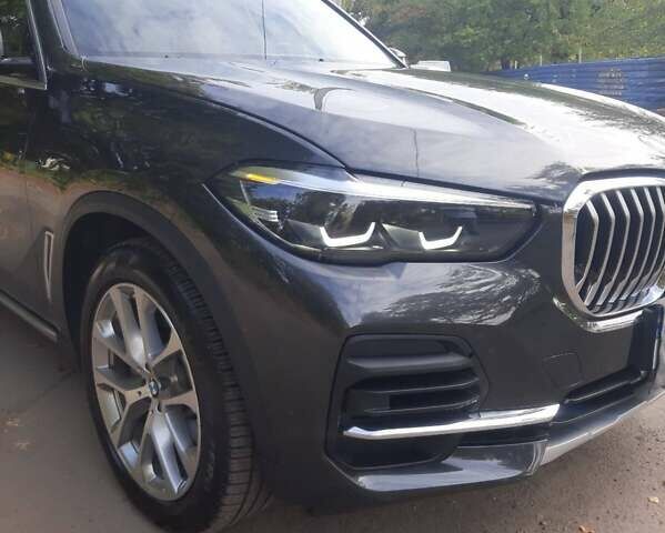 Серый БМВ Х5, объемом двигателя 4 л и пробегом 20 тыс. км за 61300 $, фото 5 на Automoto.ua
