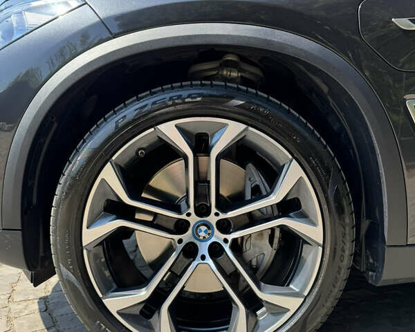 Серый БМВ Х5, объемом двигателя 3 л и пробегом 36 тыс. км за 67900 $, фото 40 на Automoto.ua