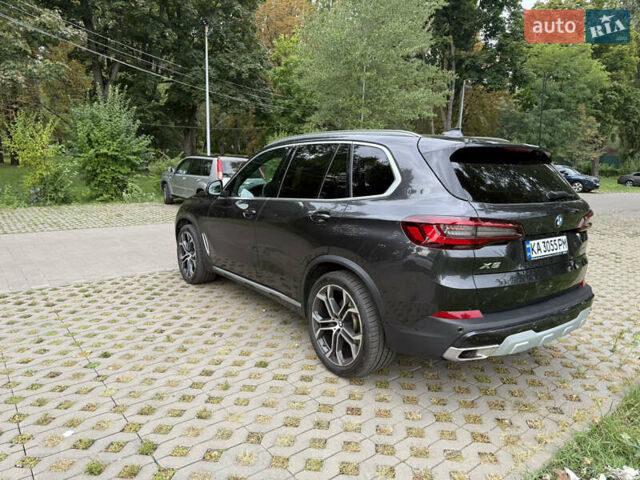 Серый БМВ Х5, объемом двигателя 3 л и пробегом 37 тыс. км за 62000 $, фото 5 на Automoto.ua