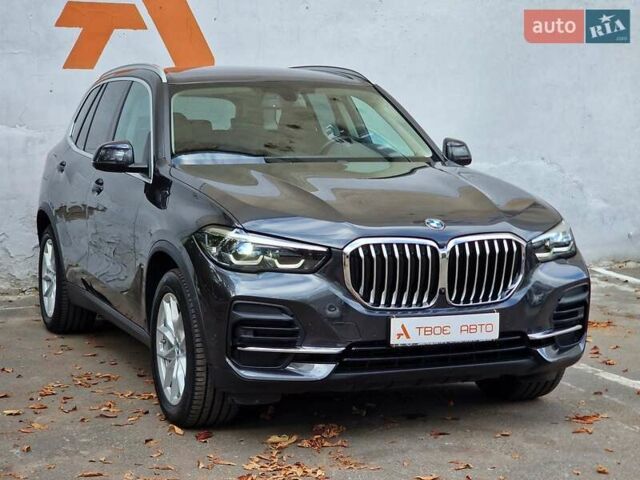 Серый БМВ Х5, объемом двигателя 2.99 л и пробегом 35 тыс. км за 74990 $, фото 6 на Automoto.ua