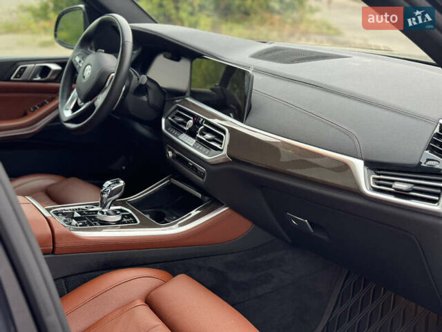 Серый БМВ Х5, объемом двигателя 3 л и пробегом 31 тыс. км за 79000 $, фото 36 на Automoto.ua