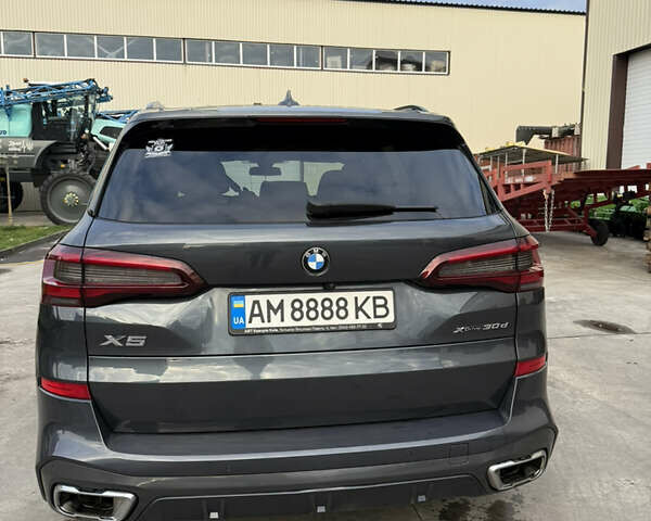 Сірий БМВ Х5, об'ємом двигуна 2.99 л та пробігом 168 тис. км за 60000 $, фото 3 на Automoto.ua