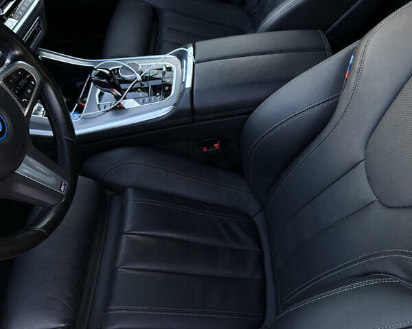 Серый БМВ Х5, объемом двигателя 3 л и пробегом 74 тыс. км за 72500 $, фото 12 на Automoto.ua