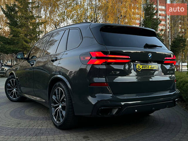 Сірий БМВ Х5, об'ємом двигуна 3 л та пробігом 16 тис. км за 99000 $, фото 4 на Automoto.ua