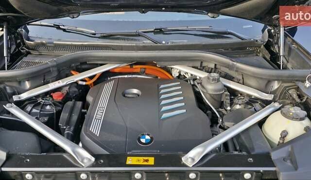 Серый БМВ Х5, объемом двигателя 3 л и пробегом 57 тыс. км за 77500 $, фото 38 на Automoto.ua