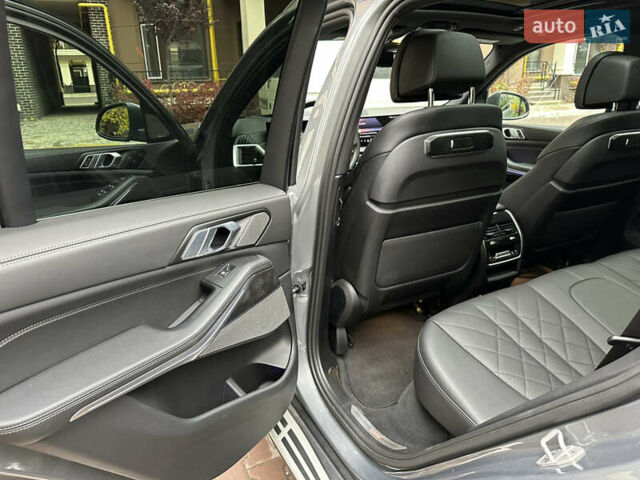 Сірий БМВ Х5, об'ємом двигуна 3 л та пробігом 65 тис. км за 70900 $, фото 44 на Automoto.ua