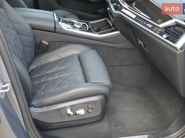 Серый БМВ Х5, объемом двигателя 3 л и пробегом 57 тыс. км за 72000 $, фото 11 на Automoto.ua