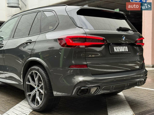 Серый БМВ Х5, объемом двигателя 3 л и пробегом 71 тыс. км за 89000 $, фото 6 на Automoto.ua