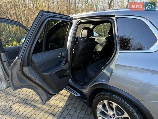 Сірий БМВ Х5, об'ємом двигуна 3 л та пробігом 23 тис. км за 79500 $, фото 33 на Automoto.ua