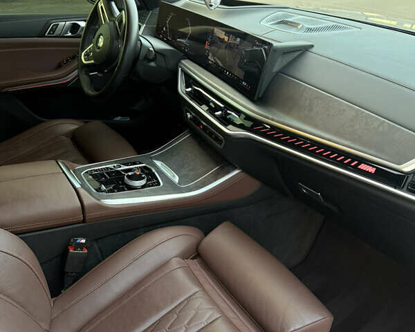 Сірий БМВ Х5, об'ємом двигуна 4.39 л та пробігом 44 тис. км за 127000 $, фото 25 на Automoto.ua