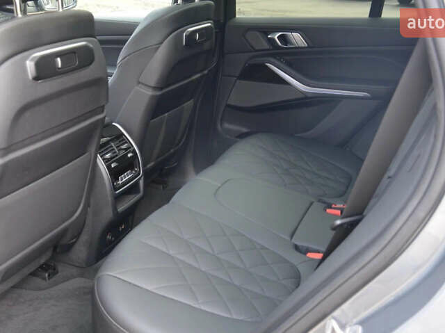 Серый БМВ Х5, объемом двигателя 3 л и пробегом 57 тыс. км за 72000 $, фото 14 на Automoto.ua