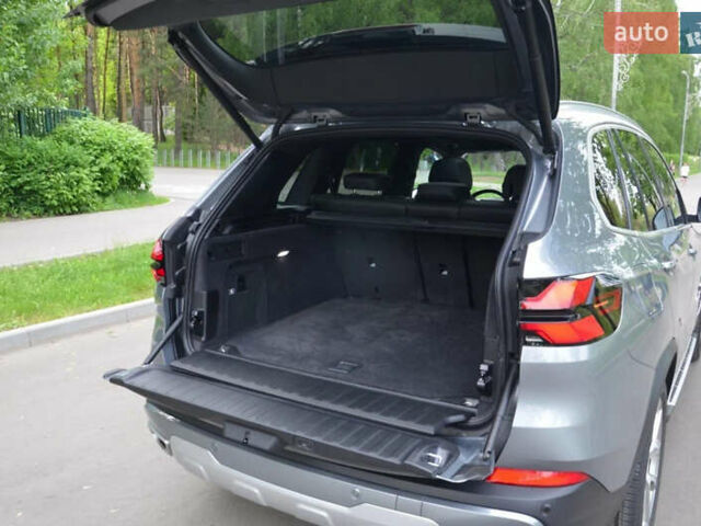 Серый БМВ Х5, объемом двигателя 3 л и пробегом 57 тыс. км за 72000 $, фото 7 на Automoto.ua