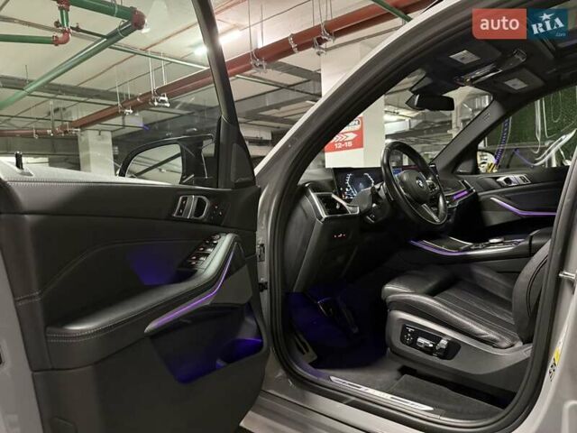 Серый БМВ Х5, объемом двигателя 4.39 л и пробегом 19 тыс. км за 105900 $, фото 25 на Automoto.ua