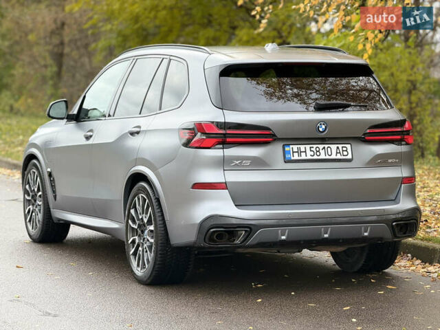 Сірий БМВ Х5, об'ємом двигуна 3 л та пробігом 50 тис. км за 94900 $, фото 4 на Automoto.ua