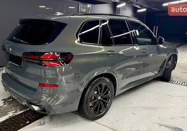 Серый БМВ Х5, объемом двигателя 3 л и пробегом 35 тыс. км за 104900 $, фото 5 на Automoto.ua