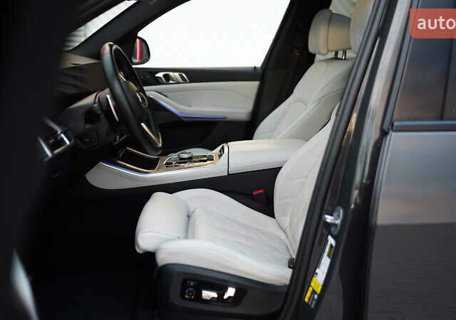 Серый БМВ Х5, объемом двигателя 3 л и пробегом 35 тыс. км за 105000 $, фото 8 на Automoto.ua