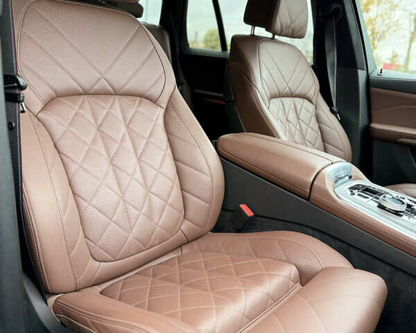 Сірий БМВ Х5, об'ємом двигуна 3 л та пробігом 50 тис. км за 94900 $, фото 12 на Automoto.ua