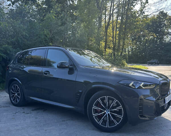 Сірий БМВ Х5, об'ємом двигуна 3 л та пробігом 13 тис. км за 107000 $, фото 5 на Automoto.ua