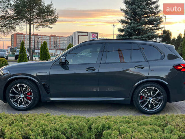 Сірий БМВ Х5, об'ємом двигуна 3 л та пробігом 16 тис. км за 99000 $, фото 3 на Automoto.ua
