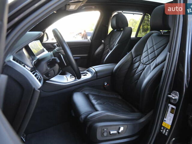 Серый БМВ Х5, объемом двигателя 3 л и пробегом 50 тыс. км за 62000 $, фото 4 на Automoto.ua