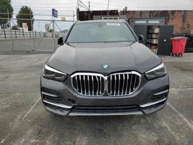 Серый БМВ Х5, объемом двигателя 3 л и пробегом 56 тыс. км за 40000 $, фото 4 на Automoto.ua