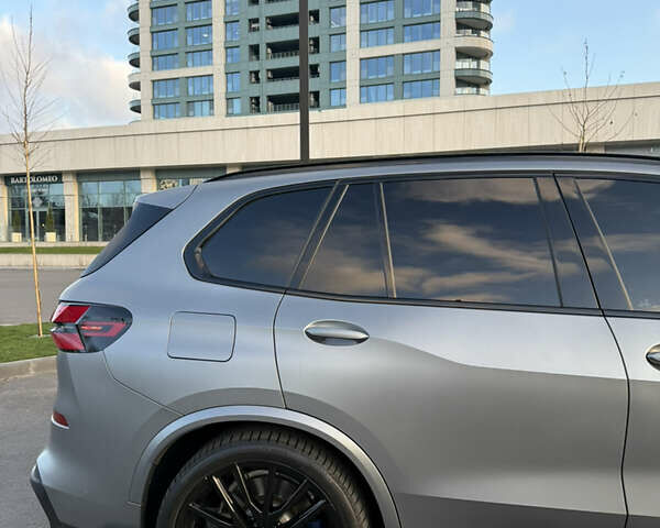 Сірий БМВ Х5, об'ємом двигуна 4.39 л та пробігом 44 тис. км за 127000 $, фото 9 на Automoto.ua