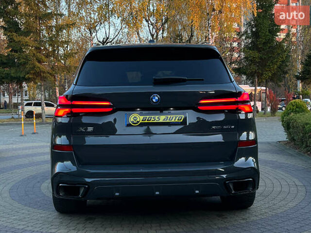 Сірий БМВ Х5, об'ємом двигуна 3 л та пробігом 16 тис. км за 99000 $, фото 5 на Automoto.ua