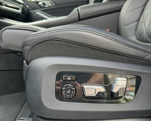 Серый БМВ Х5, объемом двигателя 3 л и пробегом 52 тыс. км за 69950 $, фото 16 на Automoto.ua