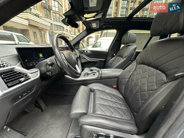 Сірий БМВ Х5, об'ємом двигуна 3 л та пробігом 65 тис. км за 70900 $, фото 28 на Automoto.ua