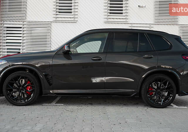 Серый БМВ Х5, объемом двигателя 3 л и пробегом 35 тыс. км за 105000 $, фото 3 на Automoto.ua