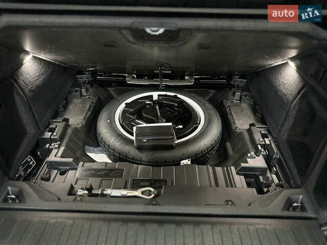 Серый БМВ Х5, объемом двигателя 3 л и пробегом 7 тыс. км за 135700 $, фото 35 на Automoto.ua