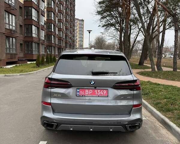 Серый БМВ Х5, объемом двигателя 3 л и пробегом 36 тыс. км за 90000 $, фото 7 на Automoto.ua